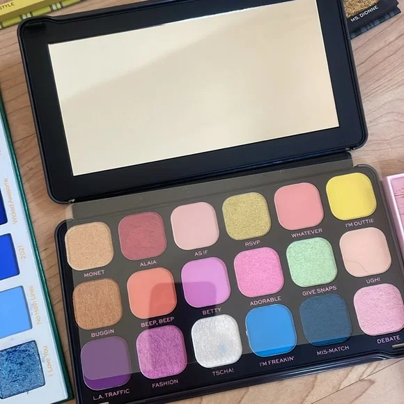 Makeup palette collection - Picture 4 of 8